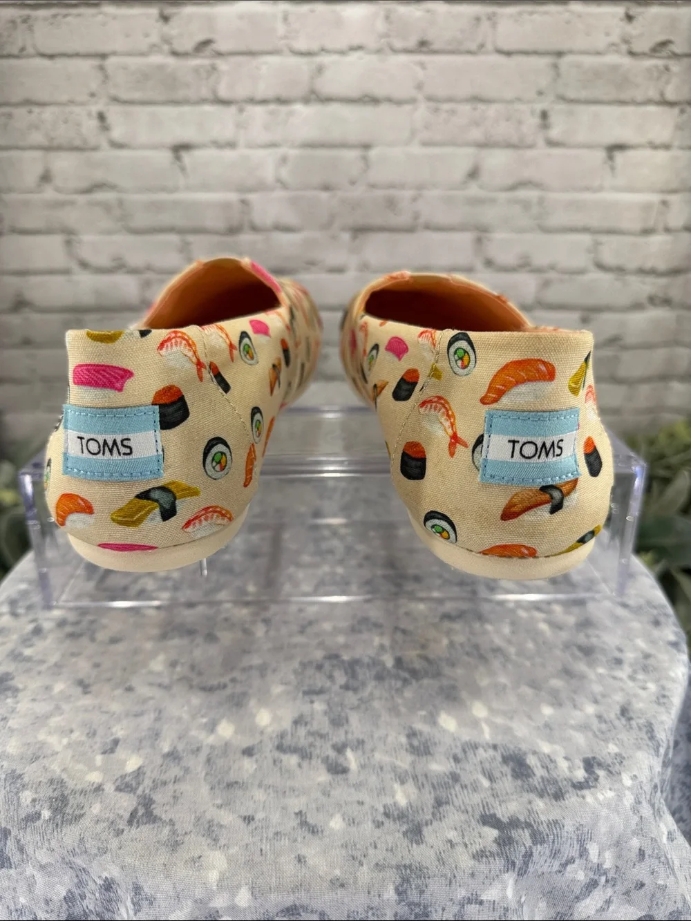 TOMS “Sushi Dinner” Print on Soft Natural Canvas Alpargata Flats WMS 8M NWT&NIB